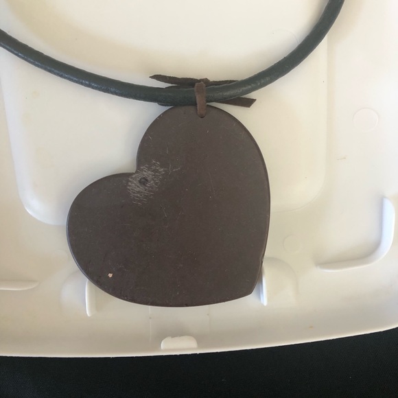 Cute Wooden Heart Necklace With Heart Earrings - Picture 4 of 4